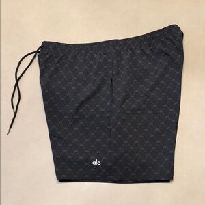 ALO Yoga Black Athletic Shorts 9” length Linerless